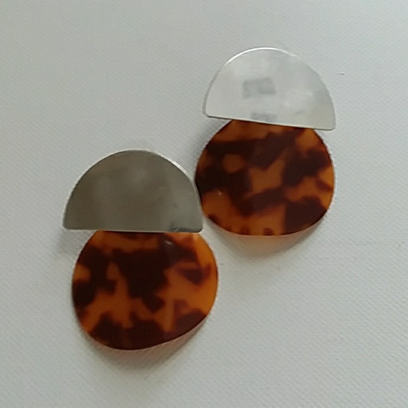 J. Crew Jewelry - J. Crew tortoise shell earrings J. Crew Jewelry - J. Crew tortoise shell earrings